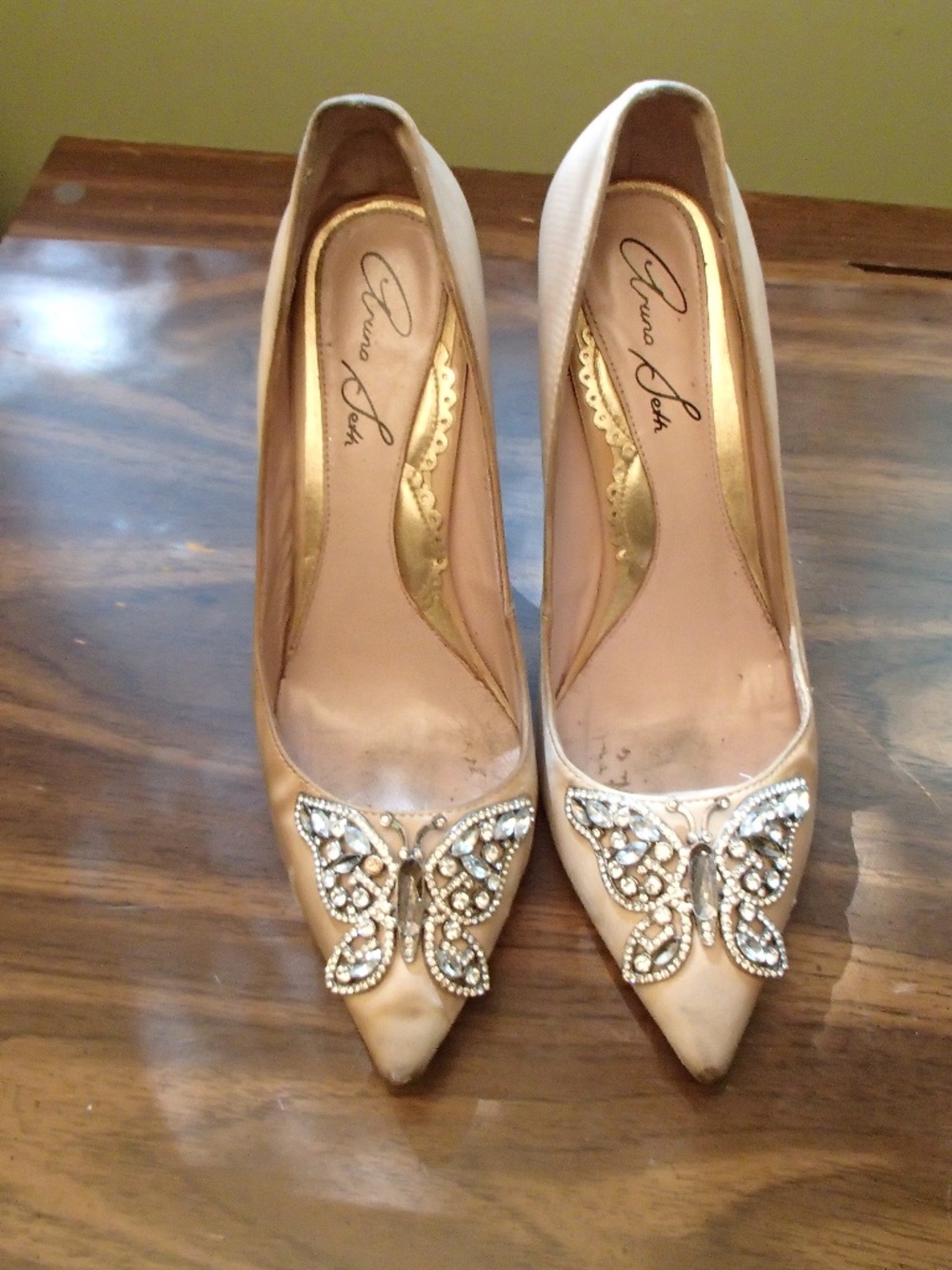 Aruna Seth Heels Size 41